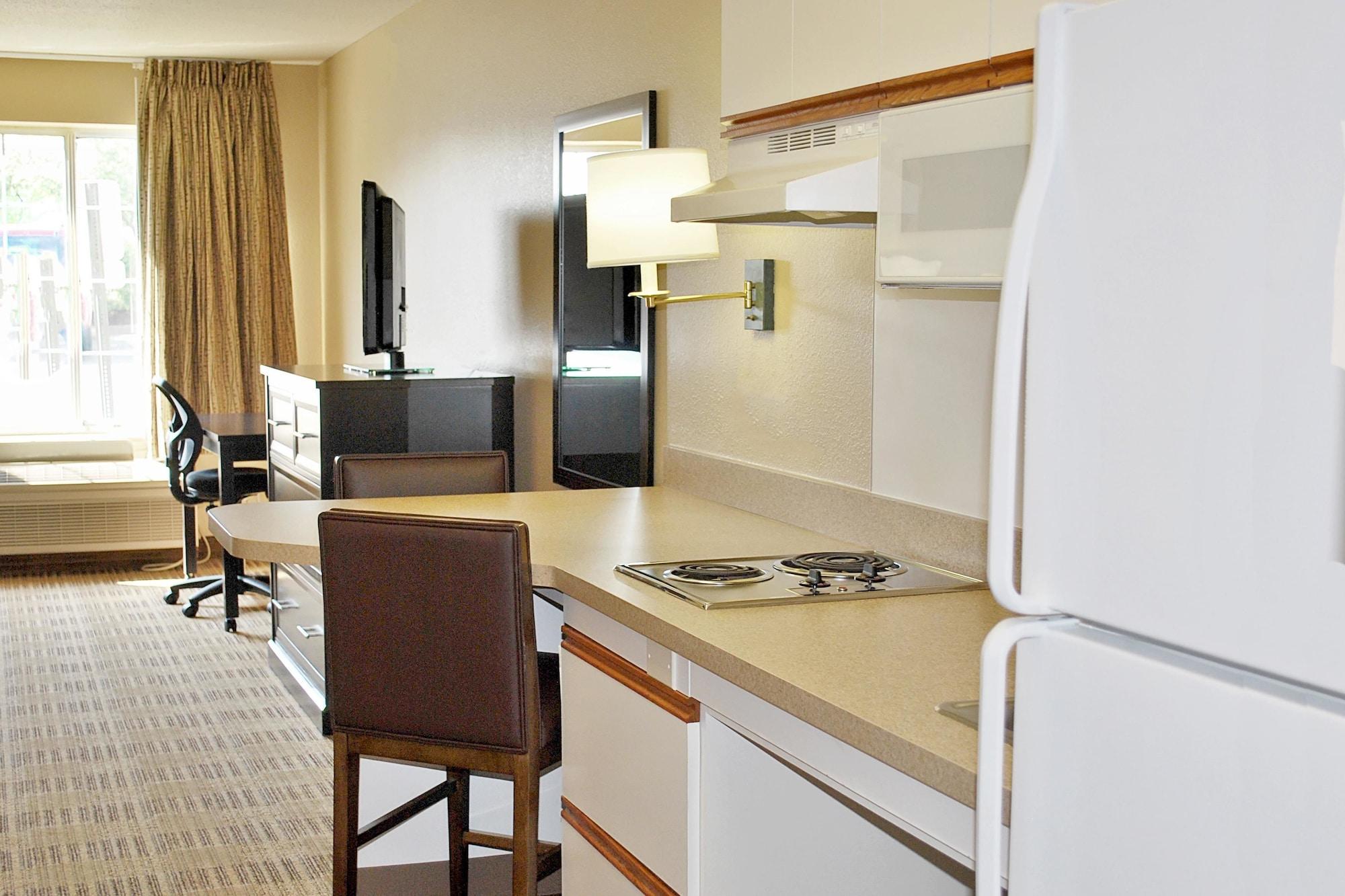 เอ็กซ์เทนด์ สเตย์ อเมริกา มิลวอคี บรูกฟิลด์ Hotel บรูคฟิลด์ ภายนอก รูปภาพ